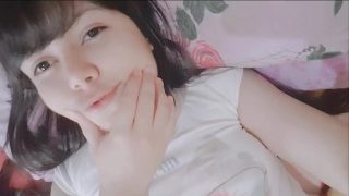 Em teen còn trinh thủ dâm xem cực nứng
